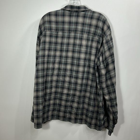Kuhl Men’s Plaid Button Down long sleeve shirt size XXL. - Picture 7 of 8
